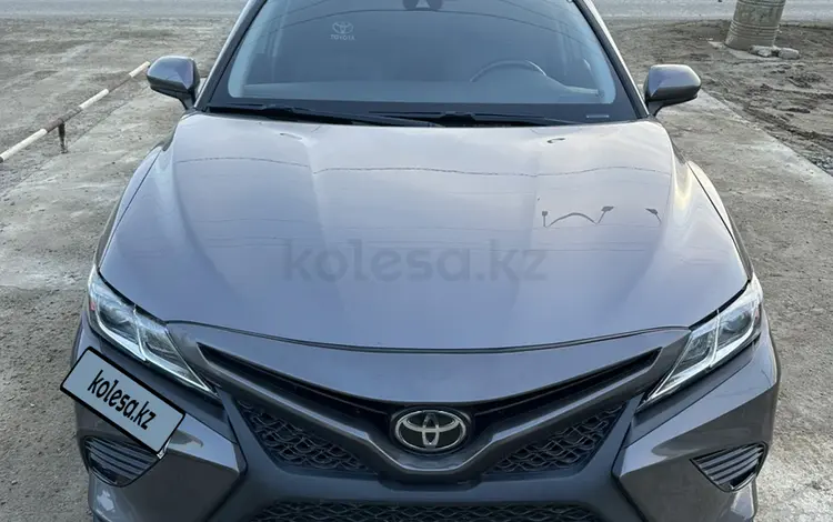 Toyota Camry 2019 годаүшін9 500 000 тг. в Атырау