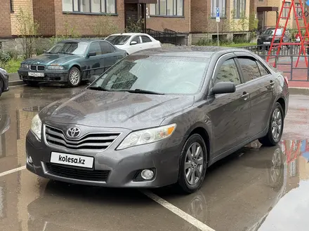 Toyota Camry 2010 года за 6 680 000 тг. в Астана – фото 2