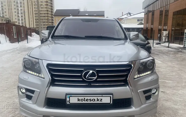 Lexus LX 570 2013 года за 20 000 000 тг. в Астана