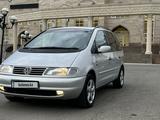 Volkswagen Sharan 1997 годаүшін3 200 000 тг. в Уральск – фото 4