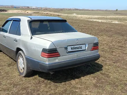 Mercedes-Benz E 200 1994 года за 800 000 тг. в Щучинск – фото 7