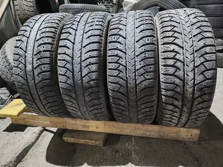 205/55R16 Bridgestone Ice Cruiser 7000sүшін50 000 тг. в Алматы