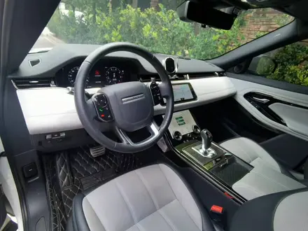 Land Rover Range Rover Evoque 2021 года за 23 000 000 тг. в Алматы – фото 4