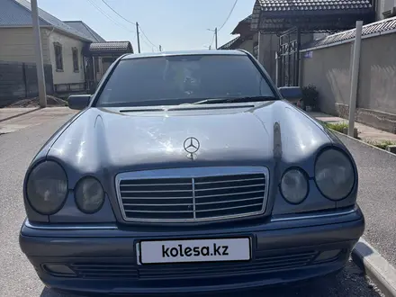 Mercedes-Benz E 280 1996 годаүшін2 500 000 тг. в Шымкент