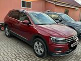 Volkswagen Tiguan 2018 годаүшін11 800 000 тг. в Астана – фото 2