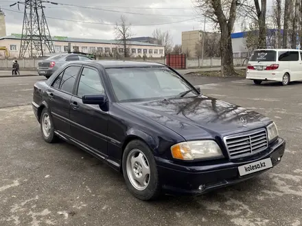 Mercedes-Benz C 180 1995 года за 1 600 000 тг. в Тараз – фото 7