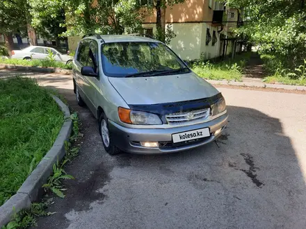 Toyota Ipsum 1996 года за 3 200 000 тг. в Алматы – фото 3