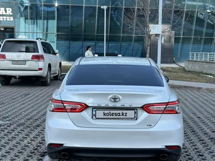 Toyota Camry 2019 года за 17 000 000 тг. в Алматы – фото 6