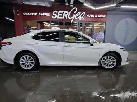 Toyota Camry 2021 года за 14 500 000 тг. в Шымкент – фото 12