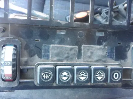 Мерседес W124 в Атырау – фото 9