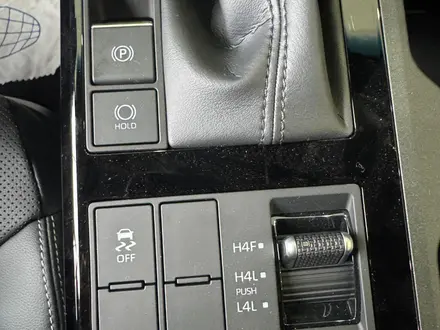 Toyota Land Cruiser Prado Comfort+ 2025 года за 32 490 000 тг. в Актобе – фото 4