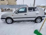 Volkswagen Golf 1993 годаfor1 500 000 тг. в Актобе