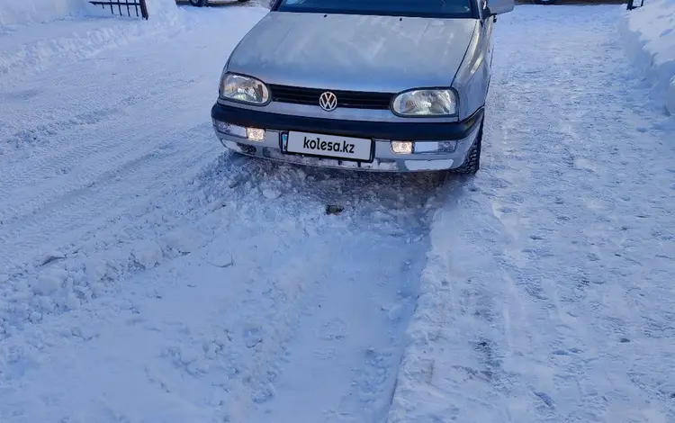 Volkswagen Golf 1993 годаүшін1 500 000 тг. в Актобе