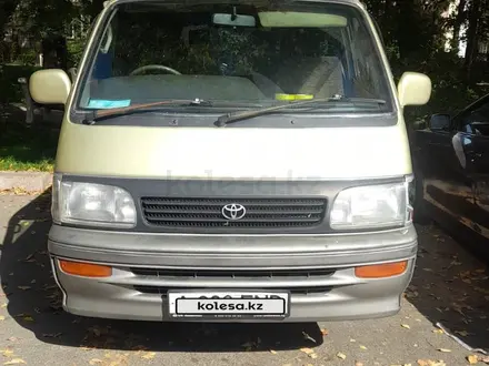 Toyota Hiace 1998 года за 1 700 000 тг. в Алматы