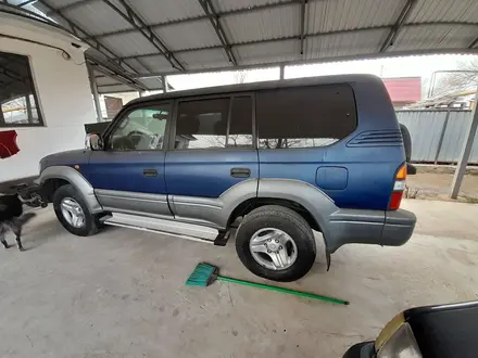 Toyota Land Cruiser Prado 2000 года за 5 000 000 тг. в Алматы – фото 2