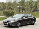 Toyota Camry 2021 годаfor16 700 000 тг. в Шымкент – фото 2