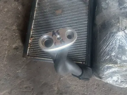Испаритель кондиционера радиатор осушитель Passat B6 VAG есть разные за 15 000 тг. в Алматы – фото 6