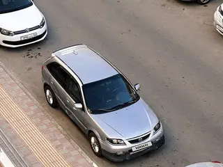 Mazda 323