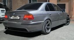 BMW 523 1996 года за 1 800 000 тг. в Караганда – фото 2
