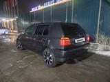 Volkswagen Golf 1996 года за 2 500 000 тг. в Алматы – фото 3