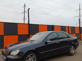 Mercedes-Benz C 240 2000 года за 2 450 000 тг. в Уральск – фото 4