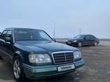 Mercedes-Benz E 220 1994 года за 2 500 000 тг. в Тараз