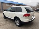 Volkswagen Touareg 2005 года за 3 300 000 тг. в Экибастуз – фото 3