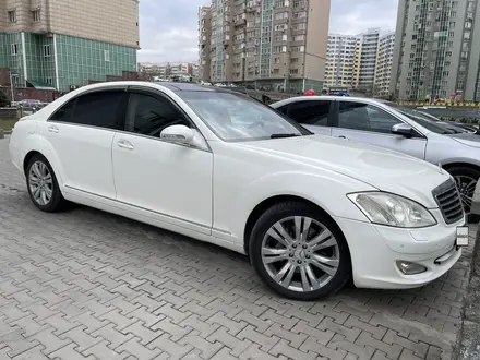 Mercedes-Benz S 550 2007 года за 6 900 000 тг. в Алматы – фото 45