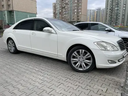 Mercedes-Benz S 550 2007 года за 6 900 000 тг. в Алматы – фото 48