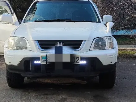 Honda CR-V 1997 года за 3 700 000 тг. в Алматы – фото 4