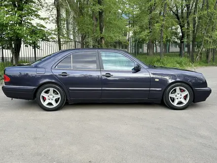 Mercedes-Benz E 320 1997 года за 3 900 000 тг. в Алматы – фото 8