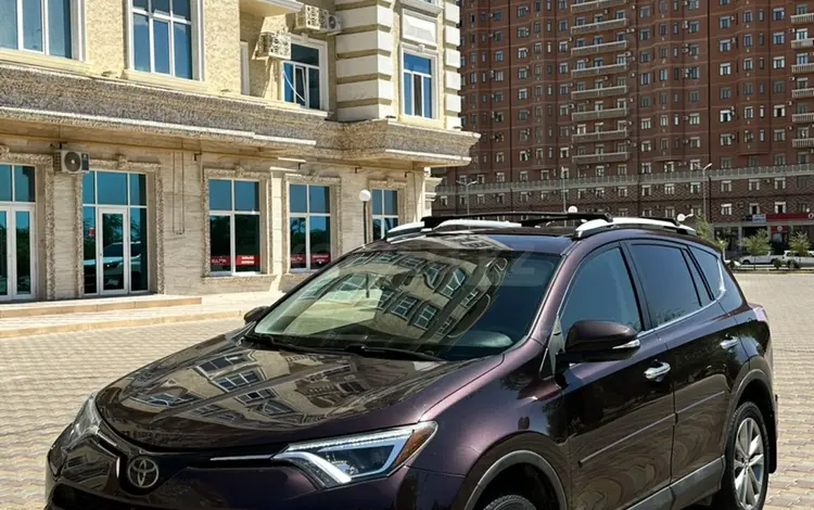 Toyota RAV4 2016 годаfor8 900 000 тг. в Актау