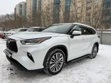 Toyota Highlander 2023 года за 35 900 000 тг. в Астана – фото 3