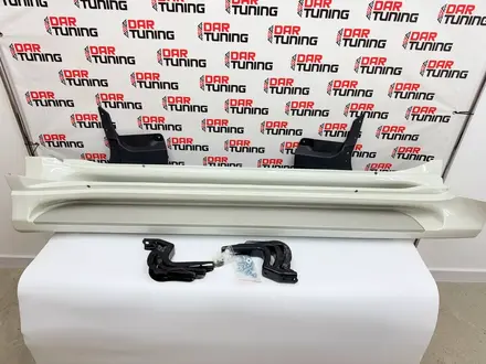 Порог подножки Toyota Prado 150 за 70 000 тг. в Алматы