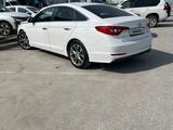 Hyundai Sonata 2015 года за 8 500 000 тг. в Шымкент – фото 3