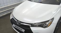 Toyota Camry 2015 года за 10 500 000 тг. в Алматы – фото 2