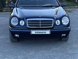 Mercedes-Benz E 320 1999 года за 2 800 000 тг. в Кызылорда – фото 2