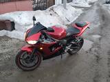 Yamaha  YZF-R6 2006 года за 2 700 000 тг. в Усть-Каменогорск