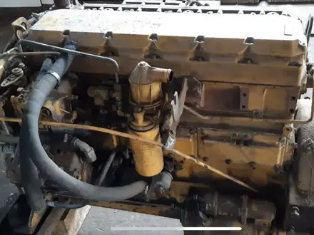 Двигатель мотор cat экскаватор в Караганда