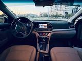 Hyundai Elantra 2018 года за 5 700 000 тг. в Атырау – фото 4