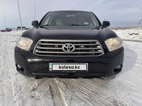 Toyota Highlander 2009 годаүшін9 500 000 тг. в Астана