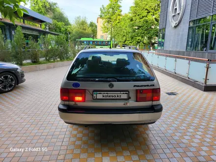 Volkswagen Passat 1995 года за 2 600 000 тг. в Шымкент – фото 18