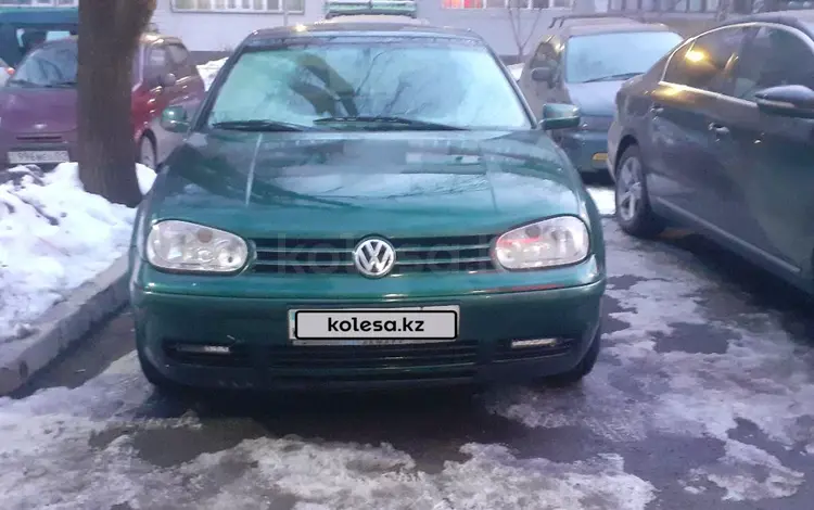 Volkswagen Golf 1999 годаүшін2 550 000 тг. в Алматы