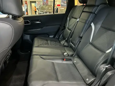 Toyota Land Cruiser GR Sport 2026 года за 69 850 000 тг. в Алматы – фото 12