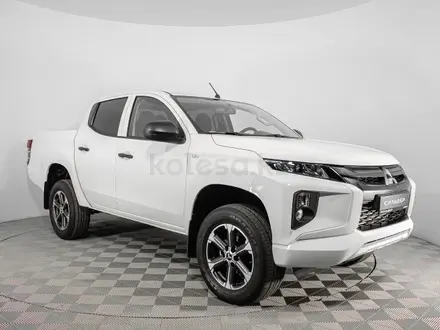 Mitsubishi L200 DC Invite+ 2022 года за 13 490 000 тг. в Алматы