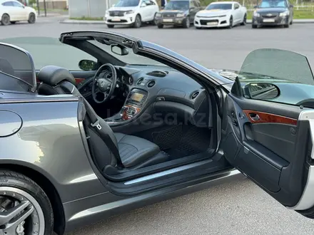 Mercedes-Benz SL 65 AMG 2005 года за 25 000 000 тг. в Астана – фото 12