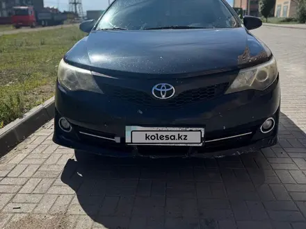 Toyota Camry 2013 года за 6 000 000 тг. в Атырау – фото 10