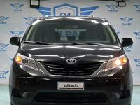 Toyota Sienna 2017 года за 15 500 000 тг. в Астана