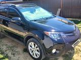 Toyota RAV4 2014 года за 9 300 000 тг. в Актобе – фото 3