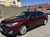 Toyota Avalon 2013 года за 6 200 000 тг. в Атырау – фото 4